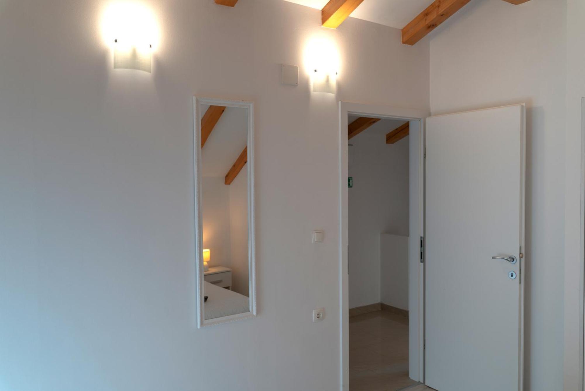 Apartments Srdanovic Omiš Exterior foto