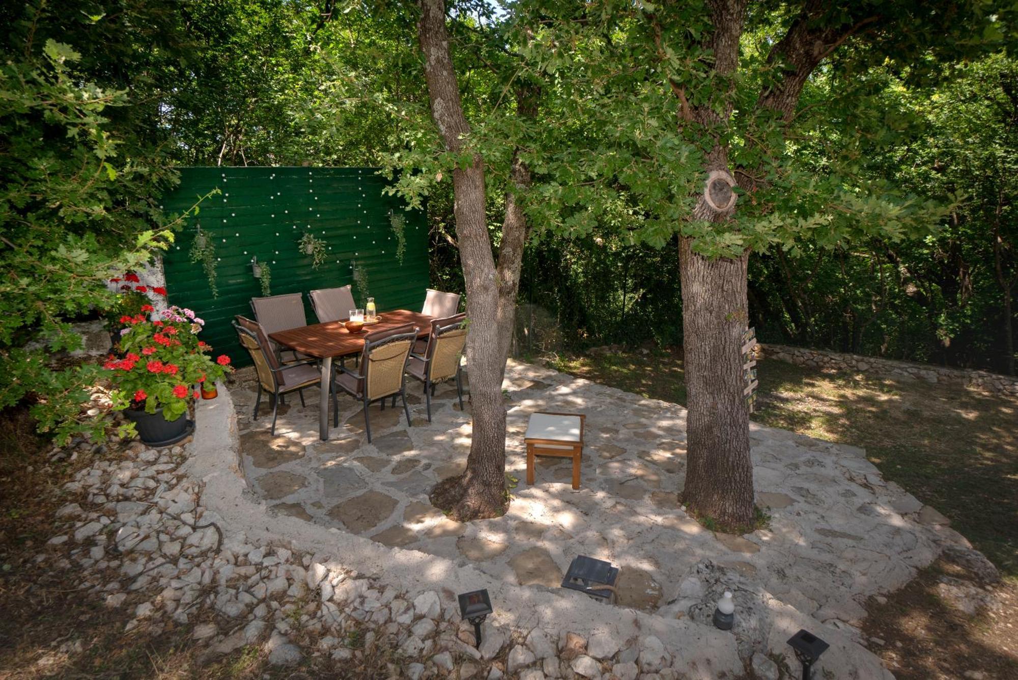 Apartments Srdanovic Omiš Exterior foto
