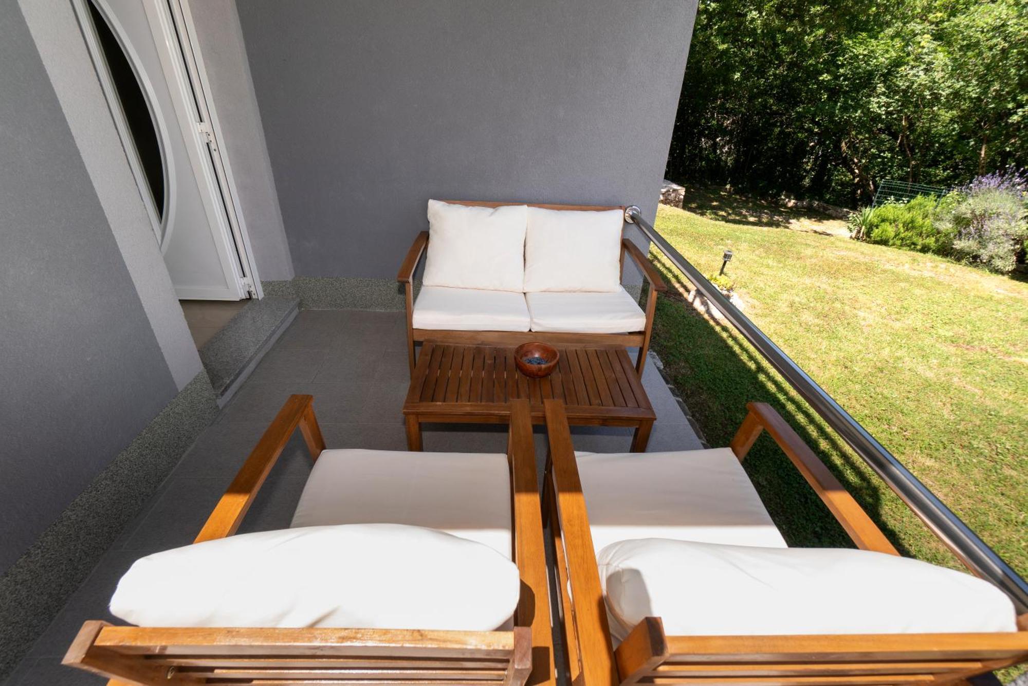 Apartments Srdanovic Omiš Exterior foto